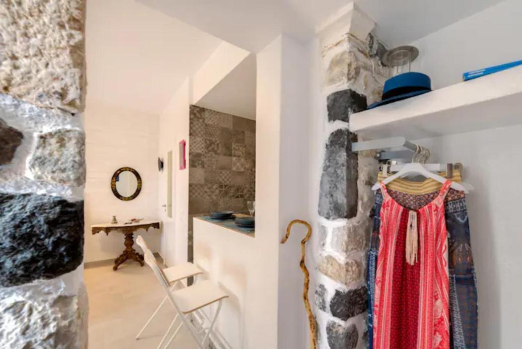 Moschatos Beach House Kamari  Exterior photo