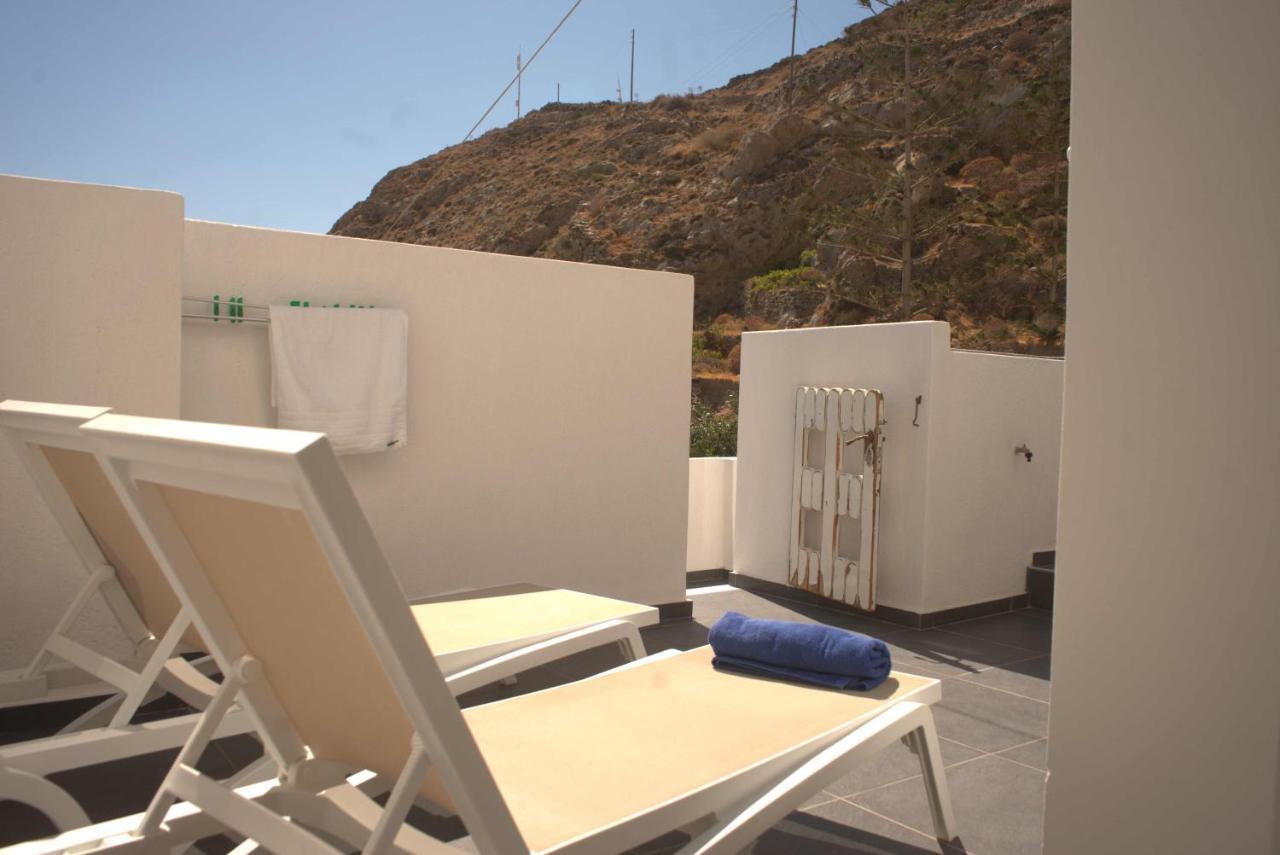 Moschatos Beach House Kamari  Exterior photo
